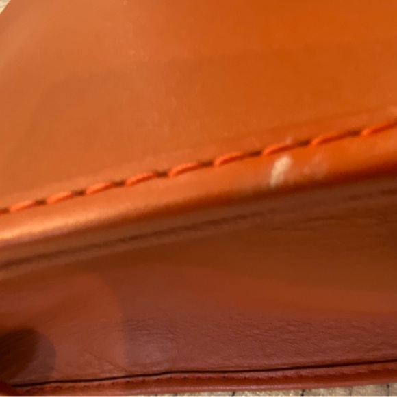 Coach glove tanned leather saddle bag- perfect for fall! - Picture 11 of 11